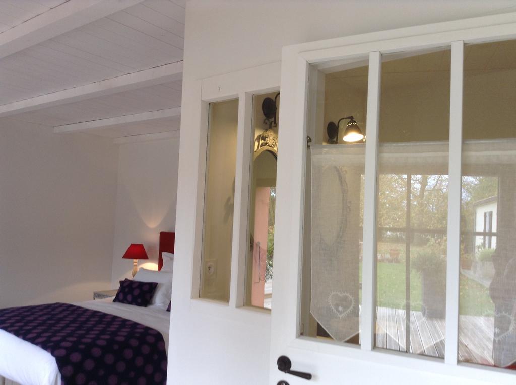 エグファイユ・ドニ La Grange D'Aunis Bed & Breakfast 部屋 写真