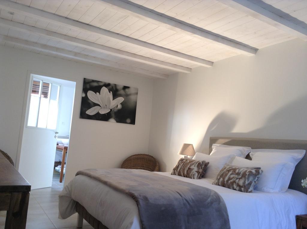 エグファイユ・ドニ La Grange D'Aunis Bed & Breakfast 部屋 写真